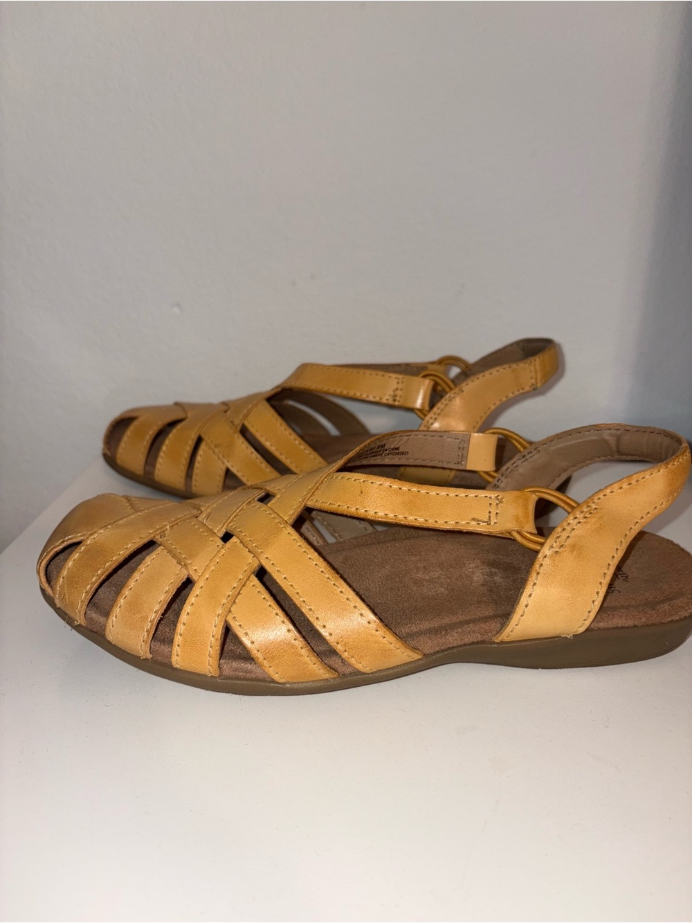 Earth Origins Leather Fisherman Sandals Berri Mustard Yellow Womens 8